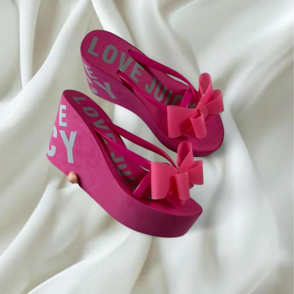 Juicy Couture hot pink platform wedge flip flops bow detail y2k mcbling fairy